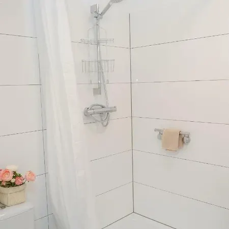 900m To Exhibition Apartment Düsseldorf