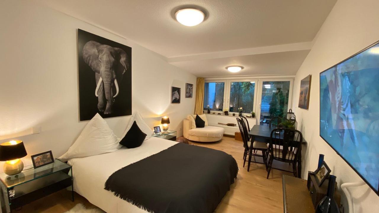 900m To Exhibition * Düsseldorf